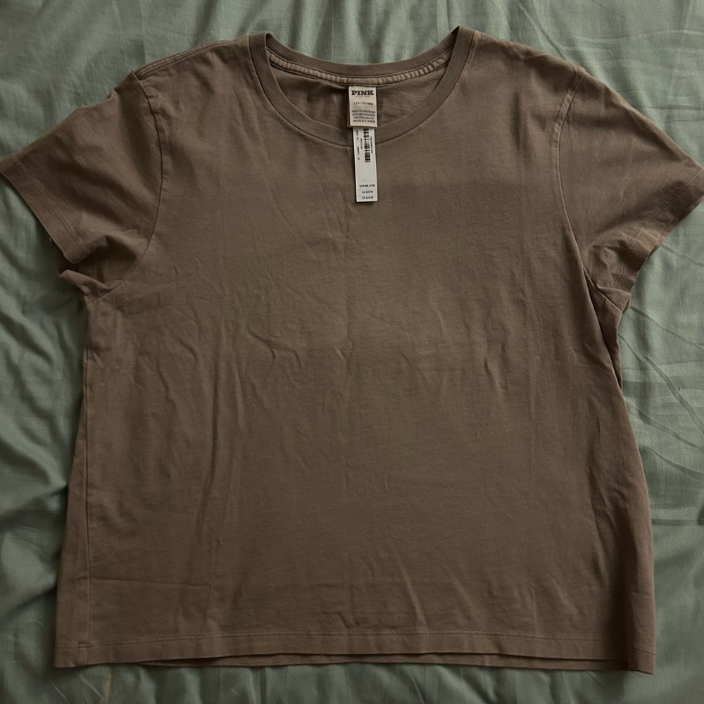 Pink tshirt large. New with tags.